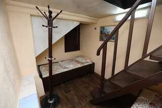 Хостелы ETNA hostel Ереван Односпальная кровать в общем номере-3